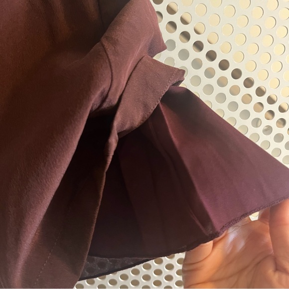 Chaser Silk Paperbag Waist Skirt with Tie Size Medium in Maroon. VGUC - Picture 5 of 8